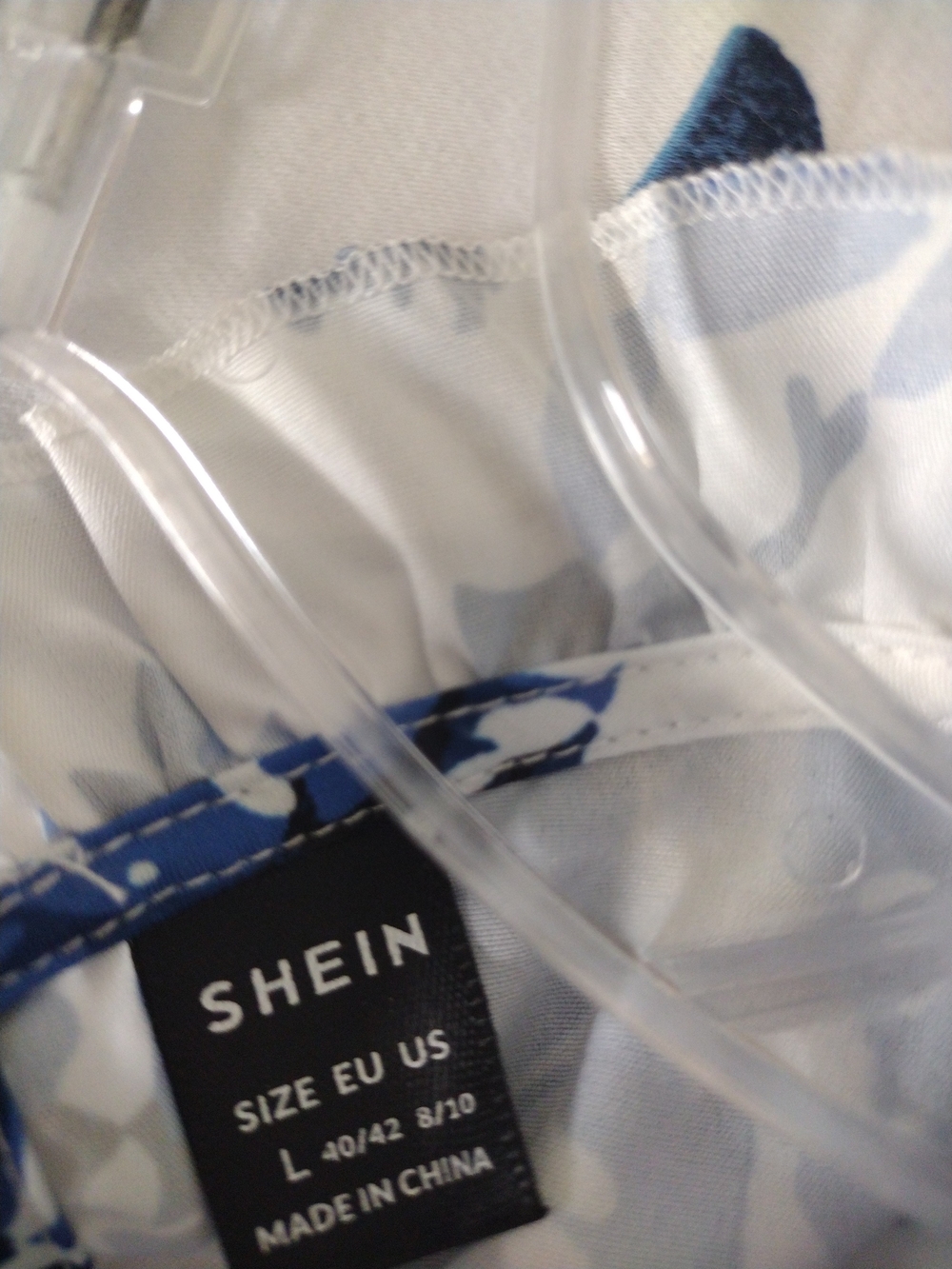 SHEIN Blue Floral Print Top